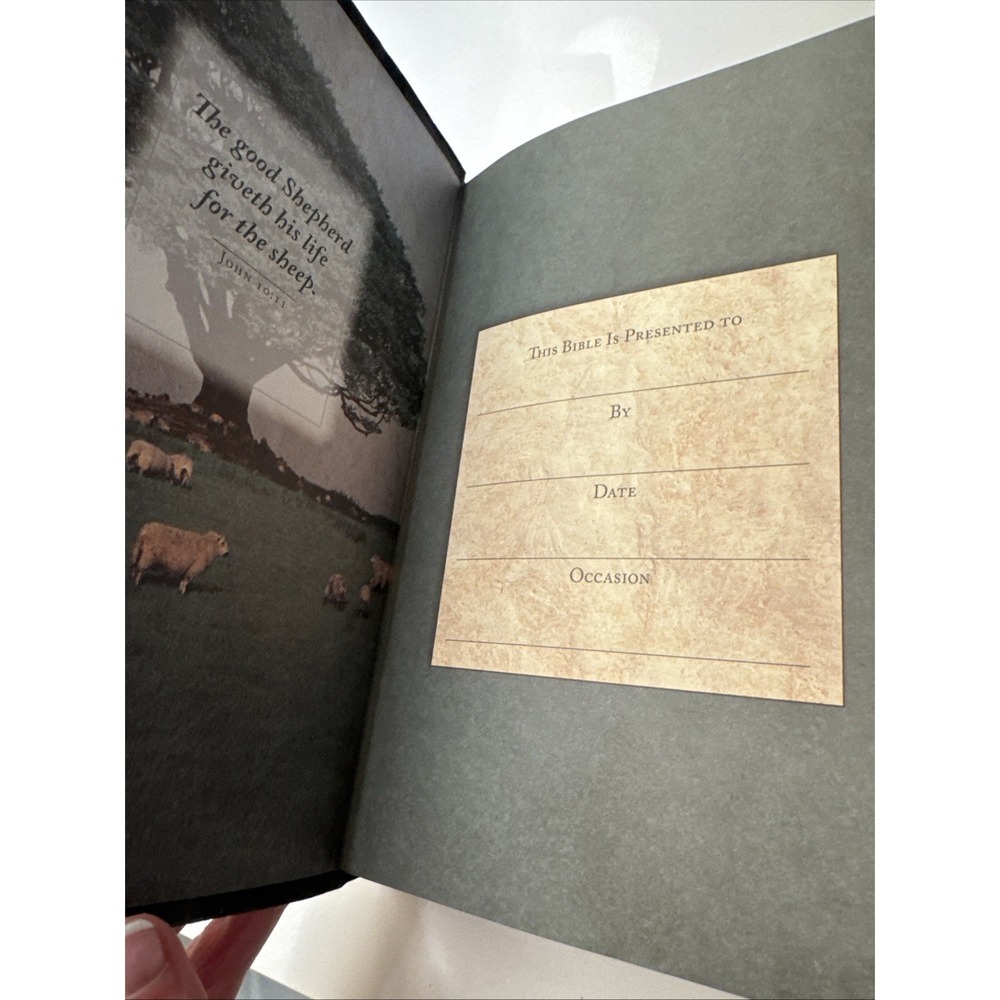 VTG HOLY BIBLE KJV Words of Christ in Red Dictionary Concordance Barbour 2006 - Picture 6 of 14